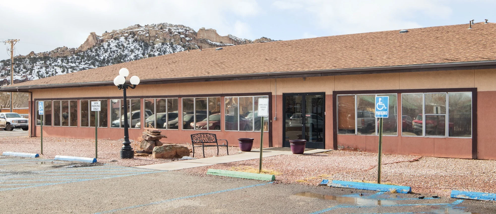 RED ROCKS CARE CENTER