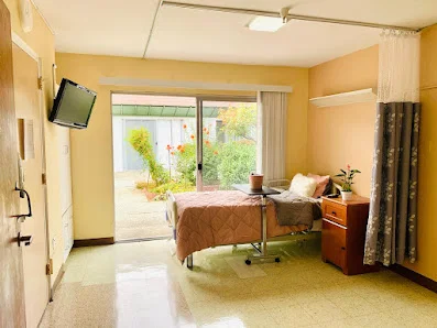 REDWOOD GROVE POST ACUTE