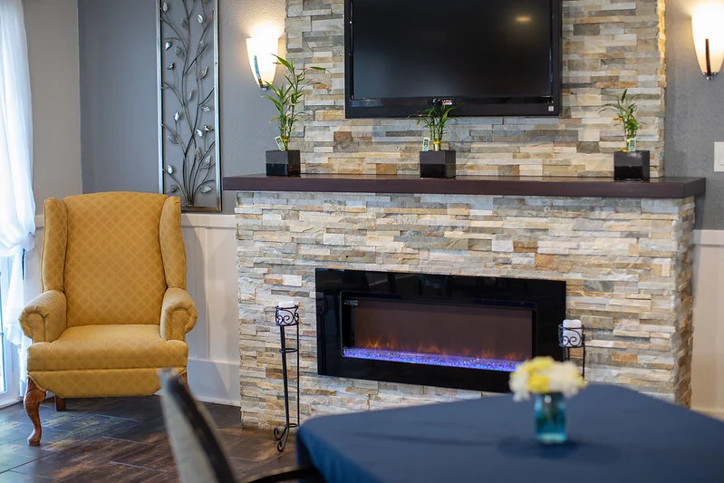 REDWOOD COVE HEALTHCARE CENTER