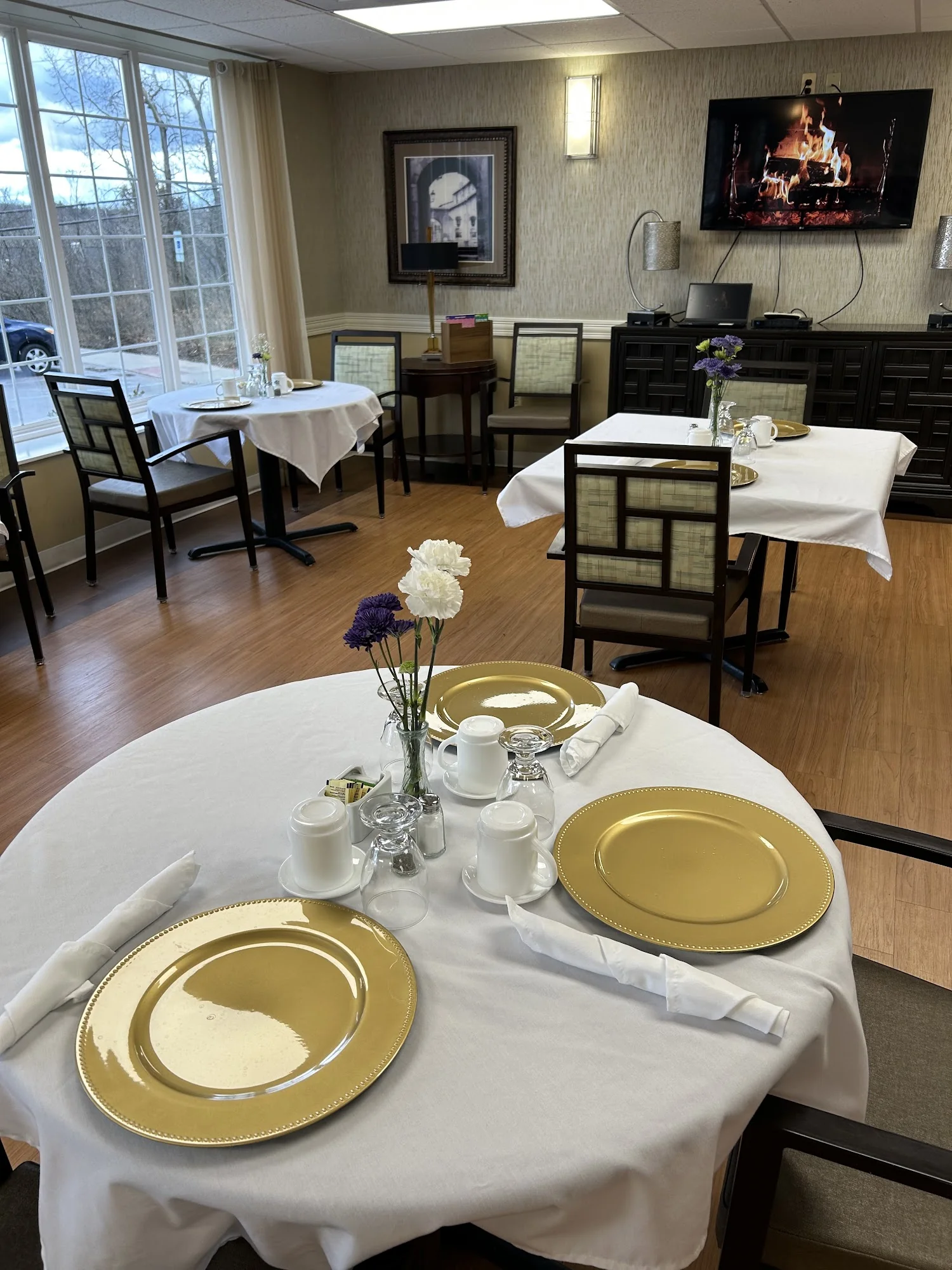 REGENCY AT BLUFFS PARK