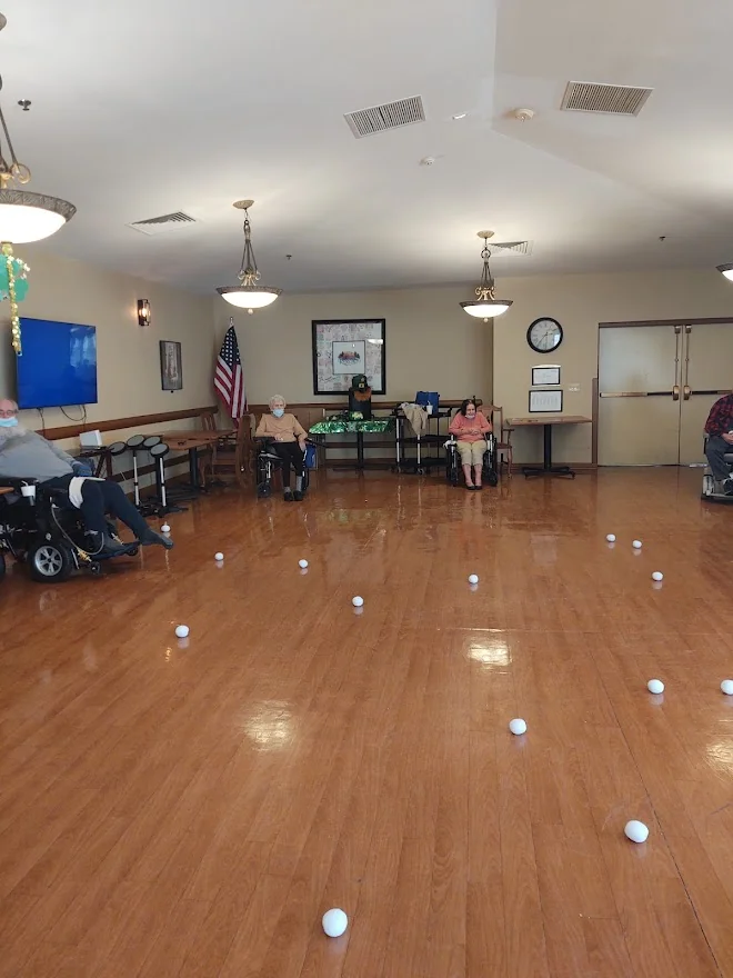 REGENCY ON THE LAKE - FORT GRATIOT