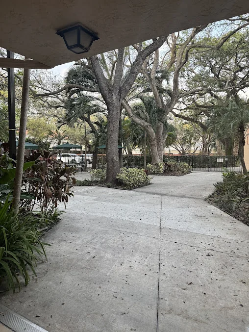 REGENTS PARK AT AVENTURA