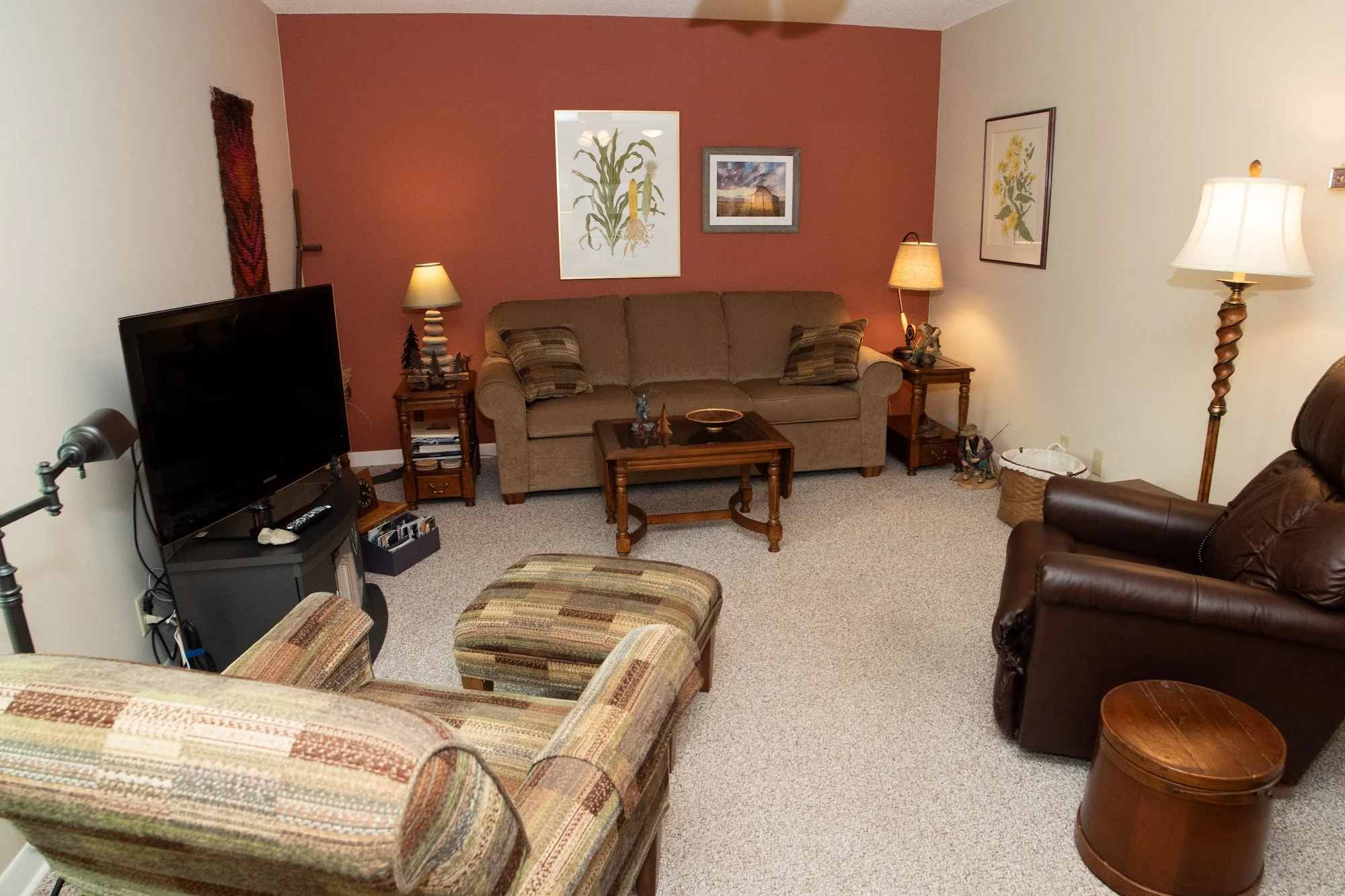 RIDGECREST VILLAGE