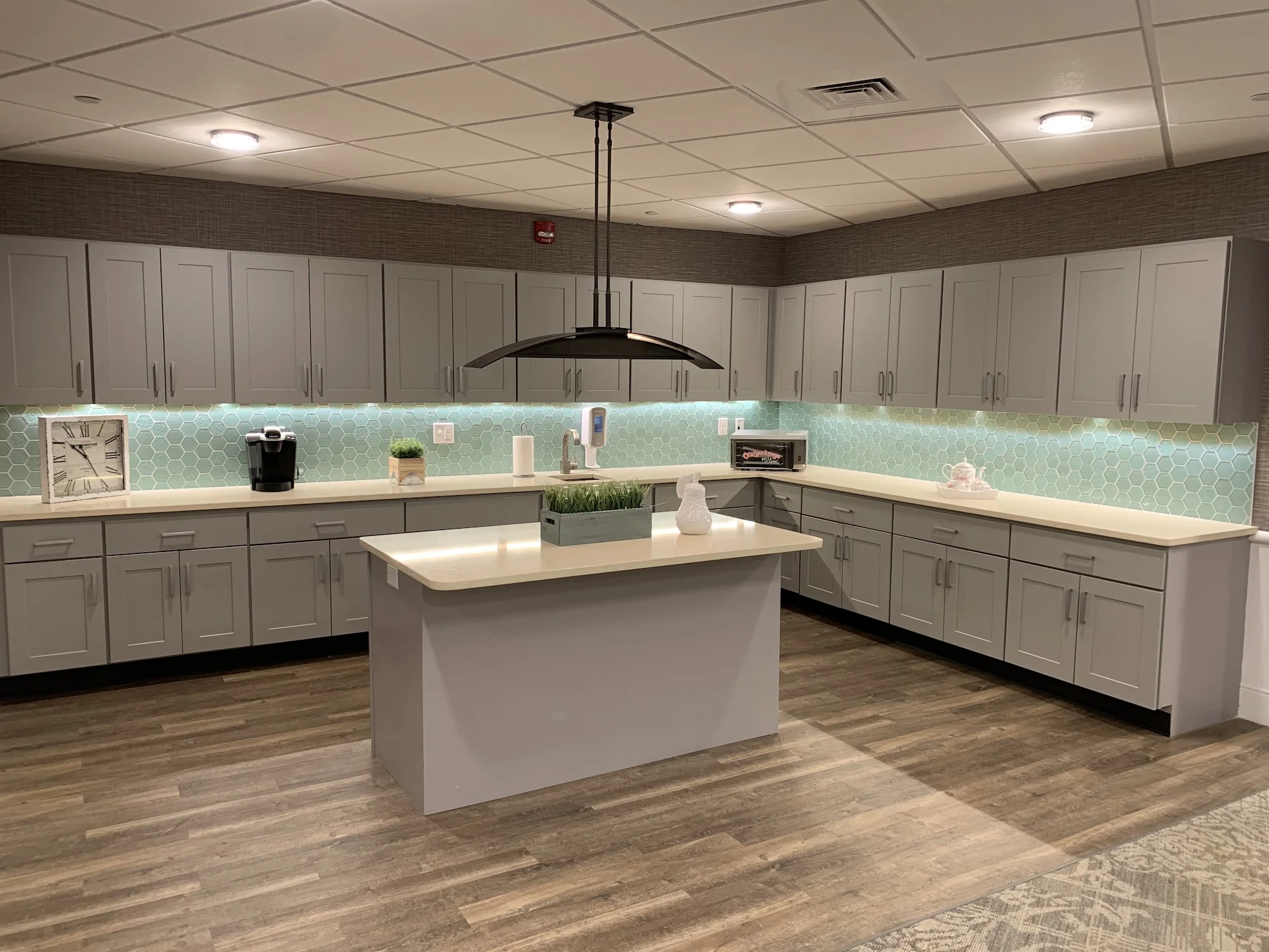 RIVER GLEN HEALTH CARE CENTER