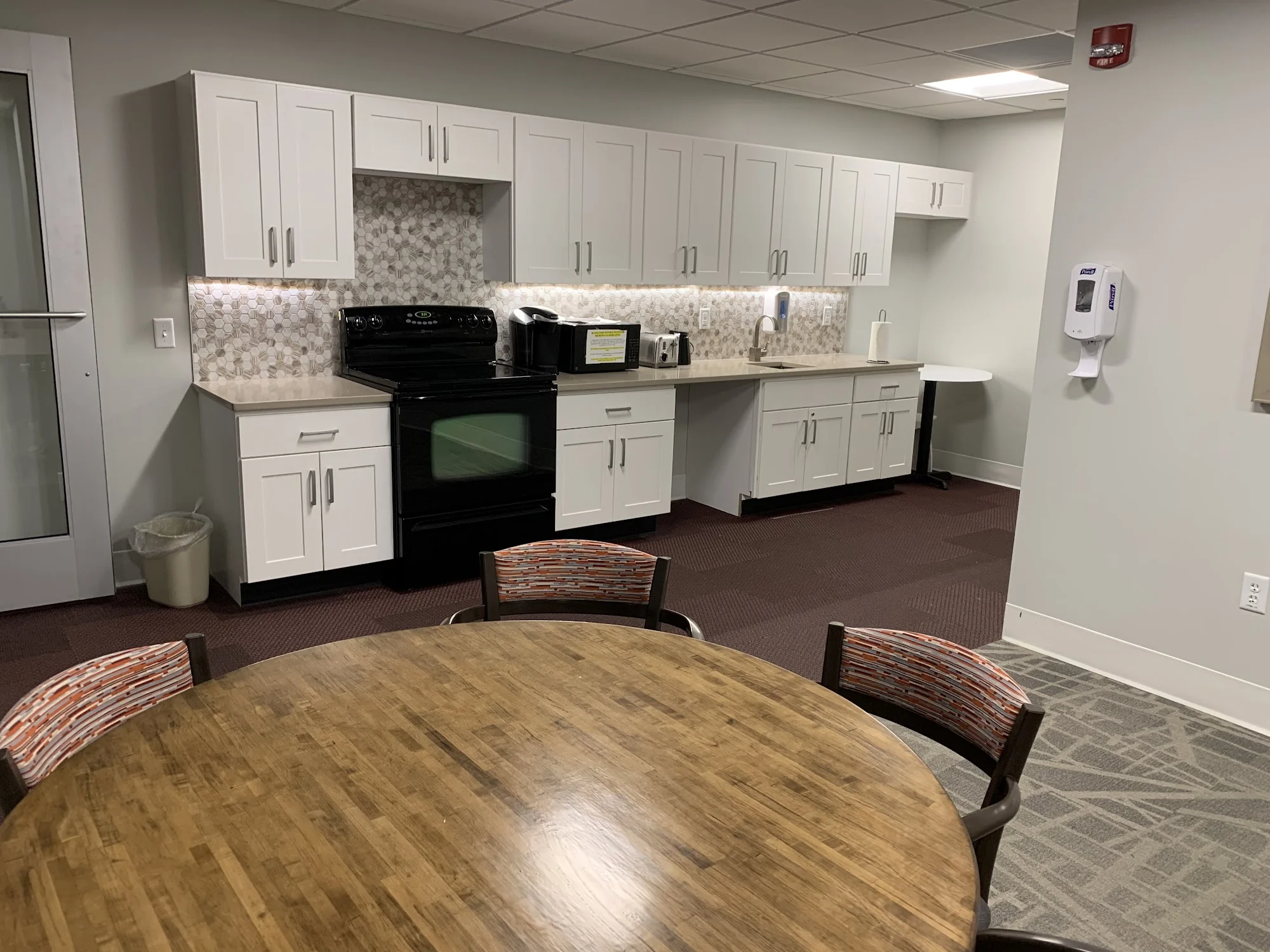 RIVER GLEN HEALTH CARE CENTER