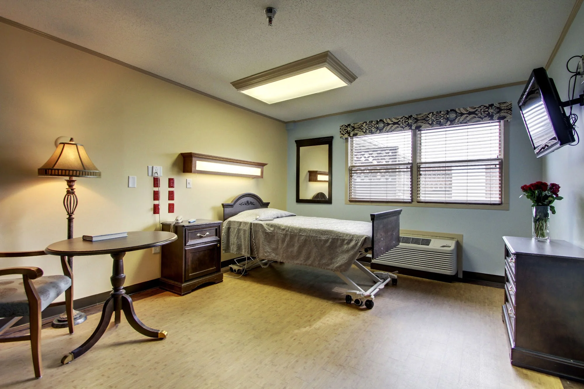 RIVERSIDE HEALTH AND REHAB