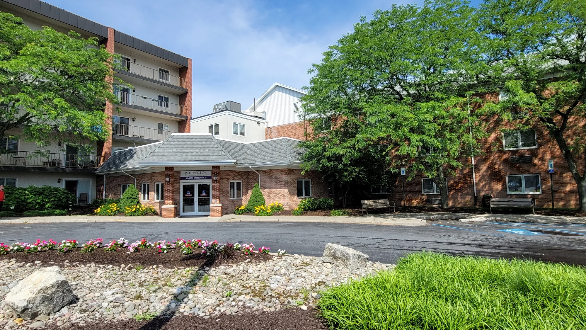 RIVERTON REHABILITATION AND HEALTHCARE CENTER