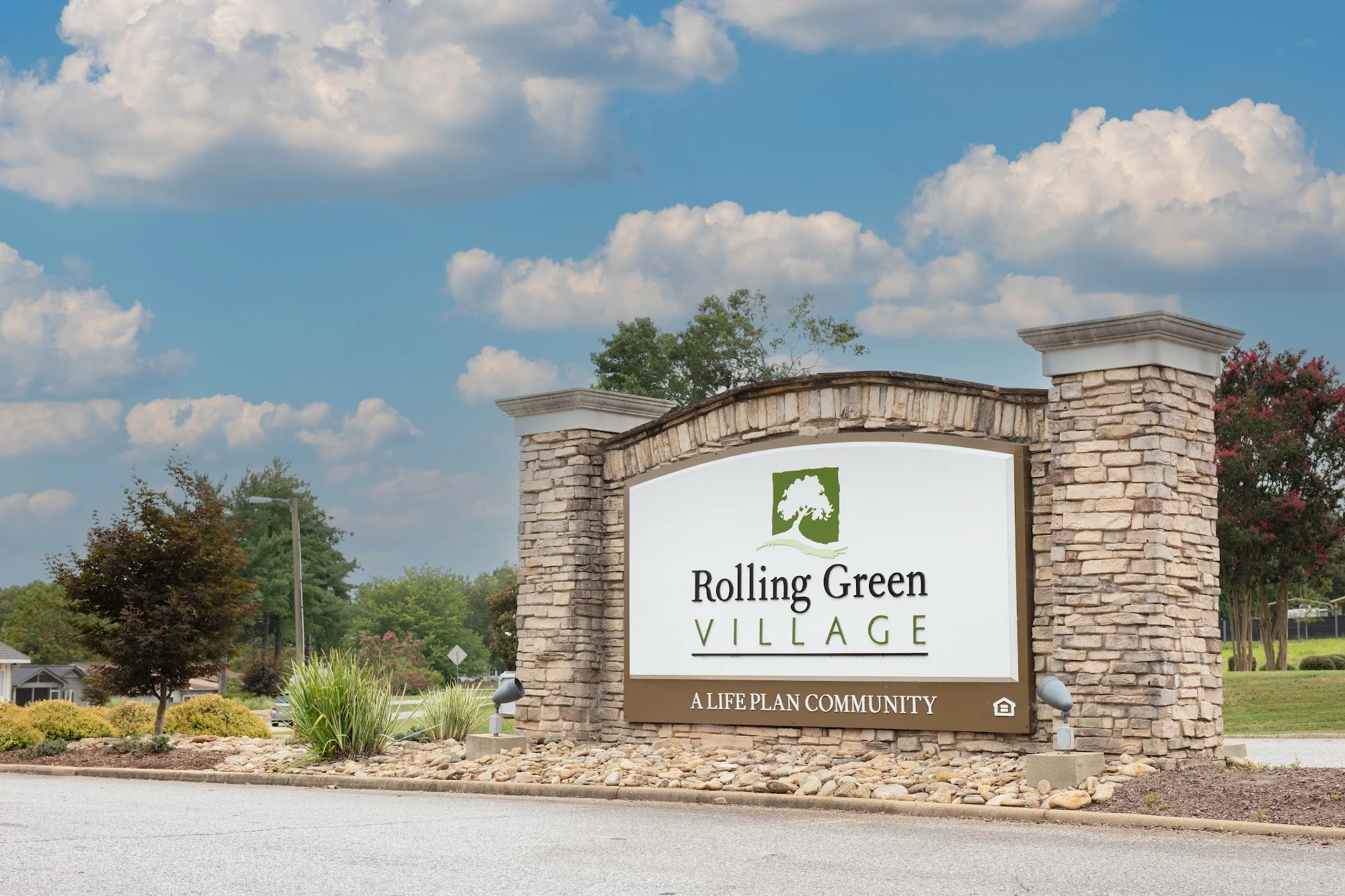 ROLLING GREEN VILLAGE