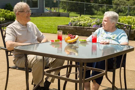 ROLLING HILLS CARE CENTER