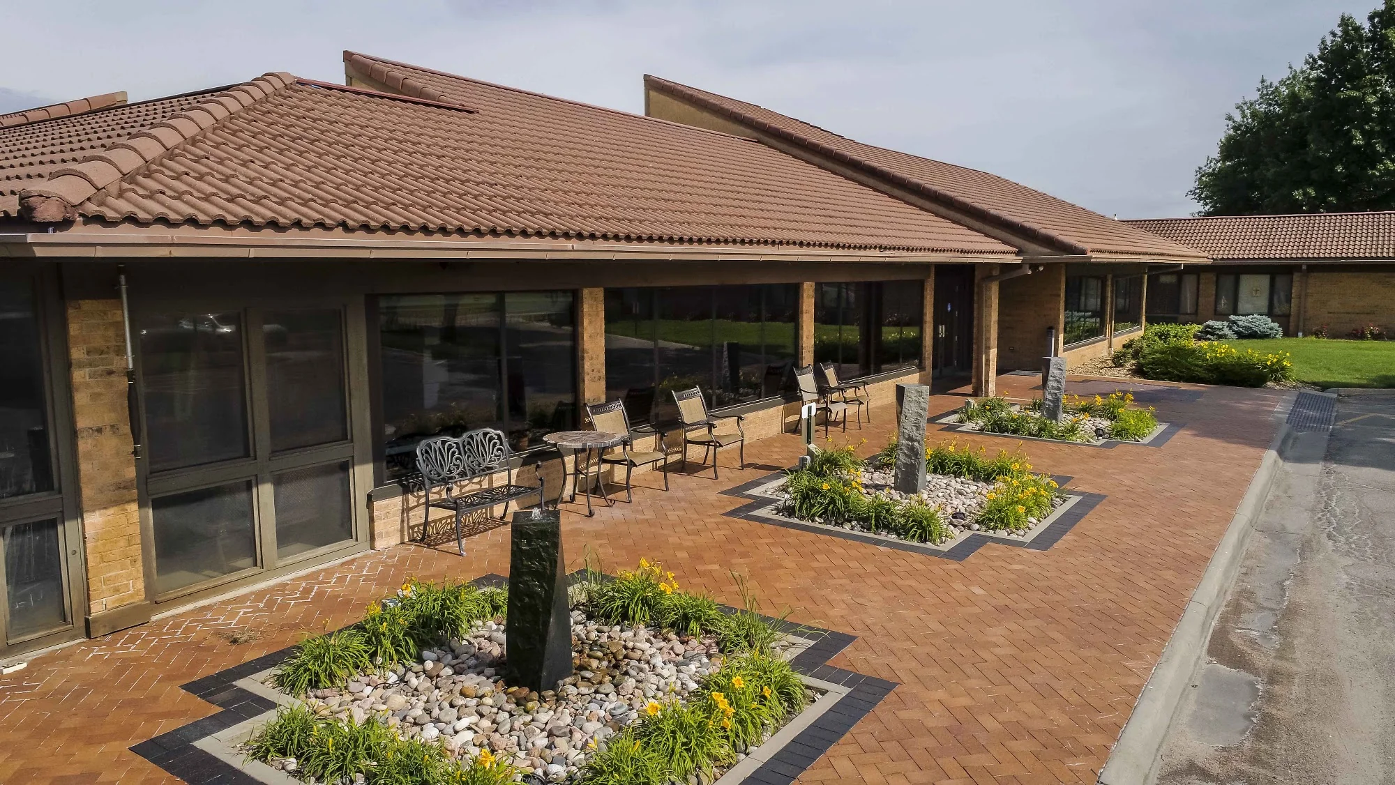 ROLLING HILLS HEALTH CENTER