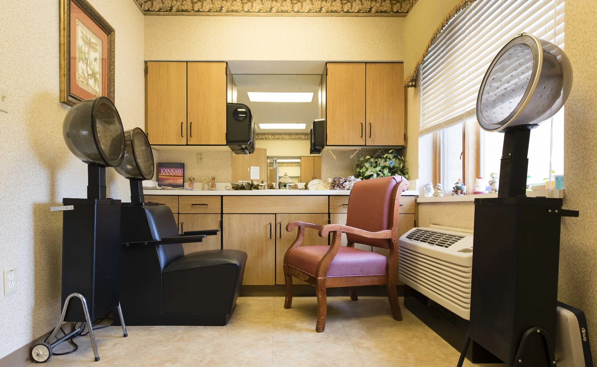 ROLLING HILLS HEALTH CENTER