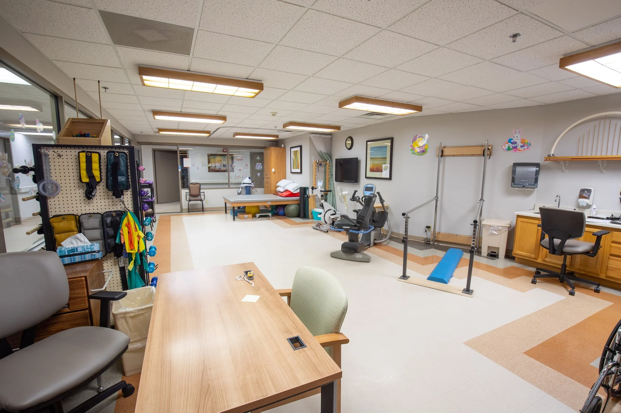 ROLLING HILLS HEALTHCARE