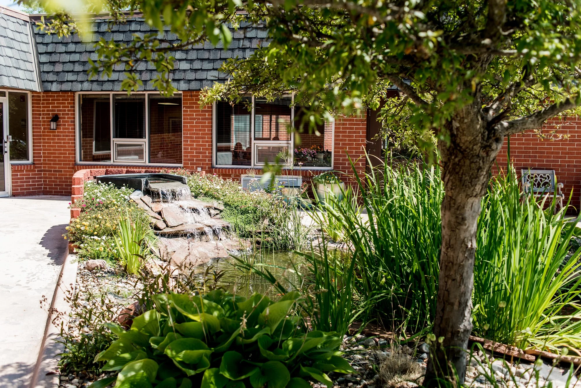 ROSSVILLE HEALTHCARE & REHAB CENTER