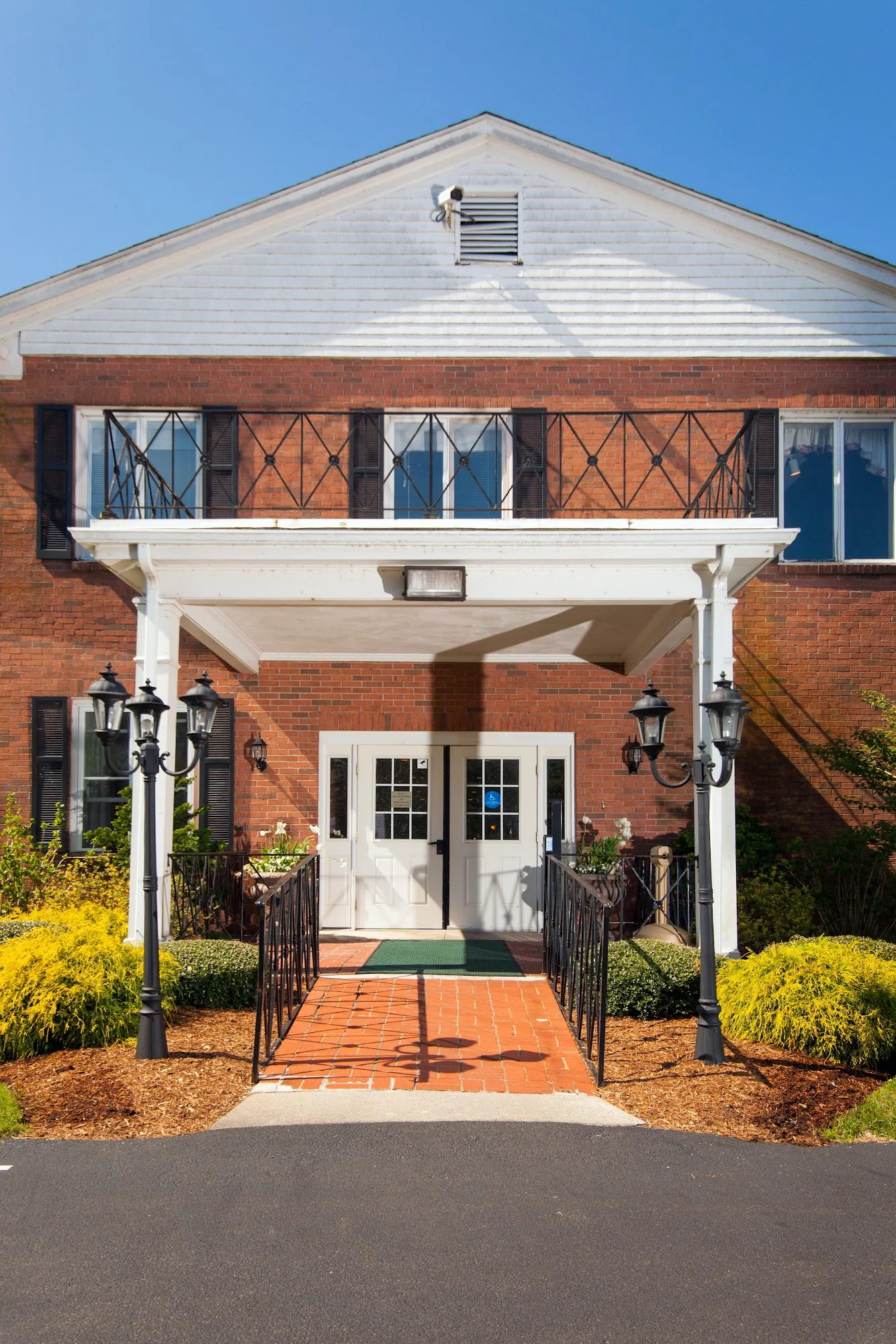 ROYAL CAPE COD NURSING & REHABILITATION CENTER