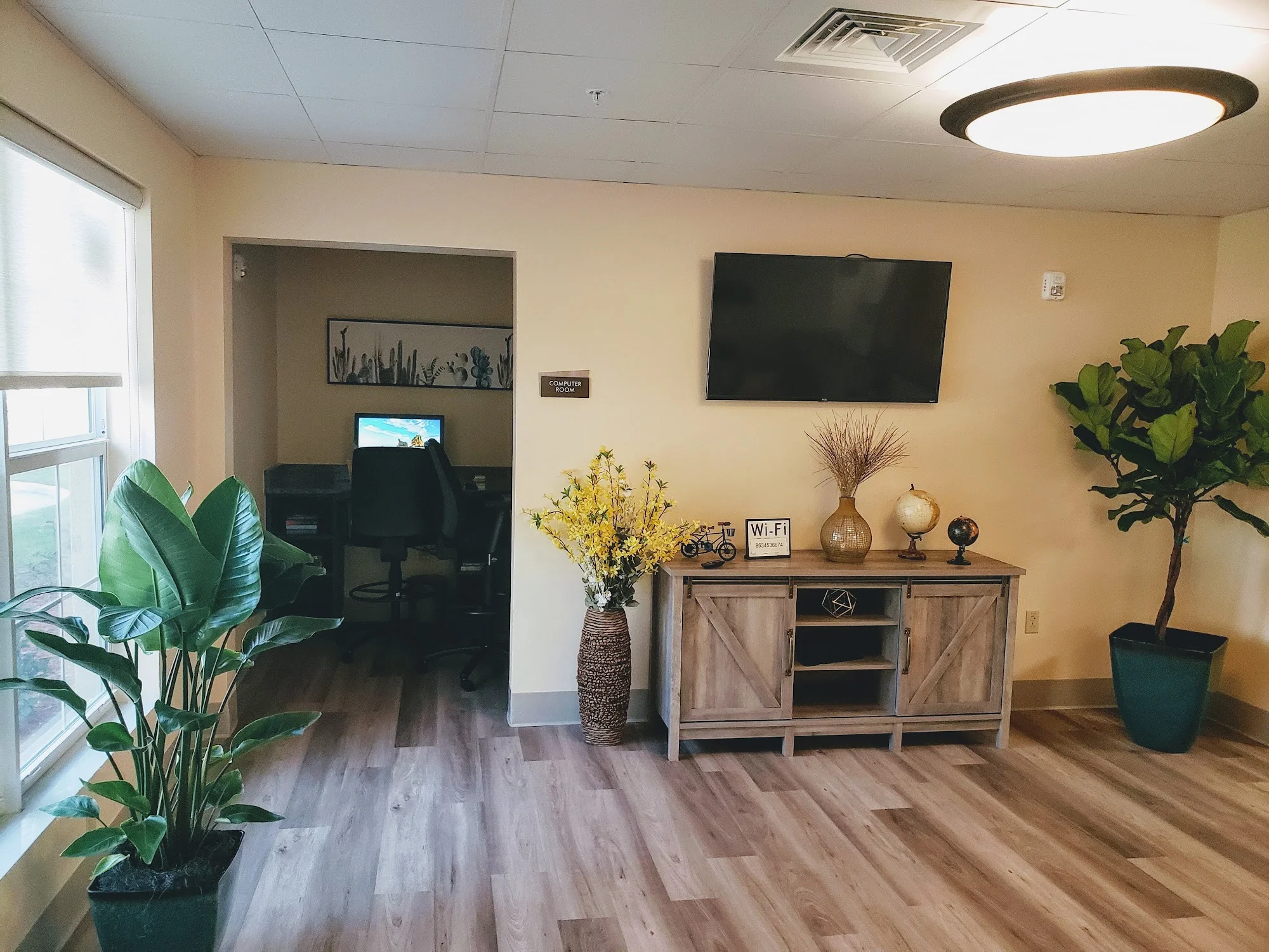 ROYAL CARE OF AVON PARK