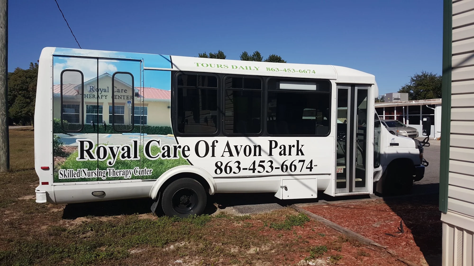 ROYAL CARE OF AVON PARK