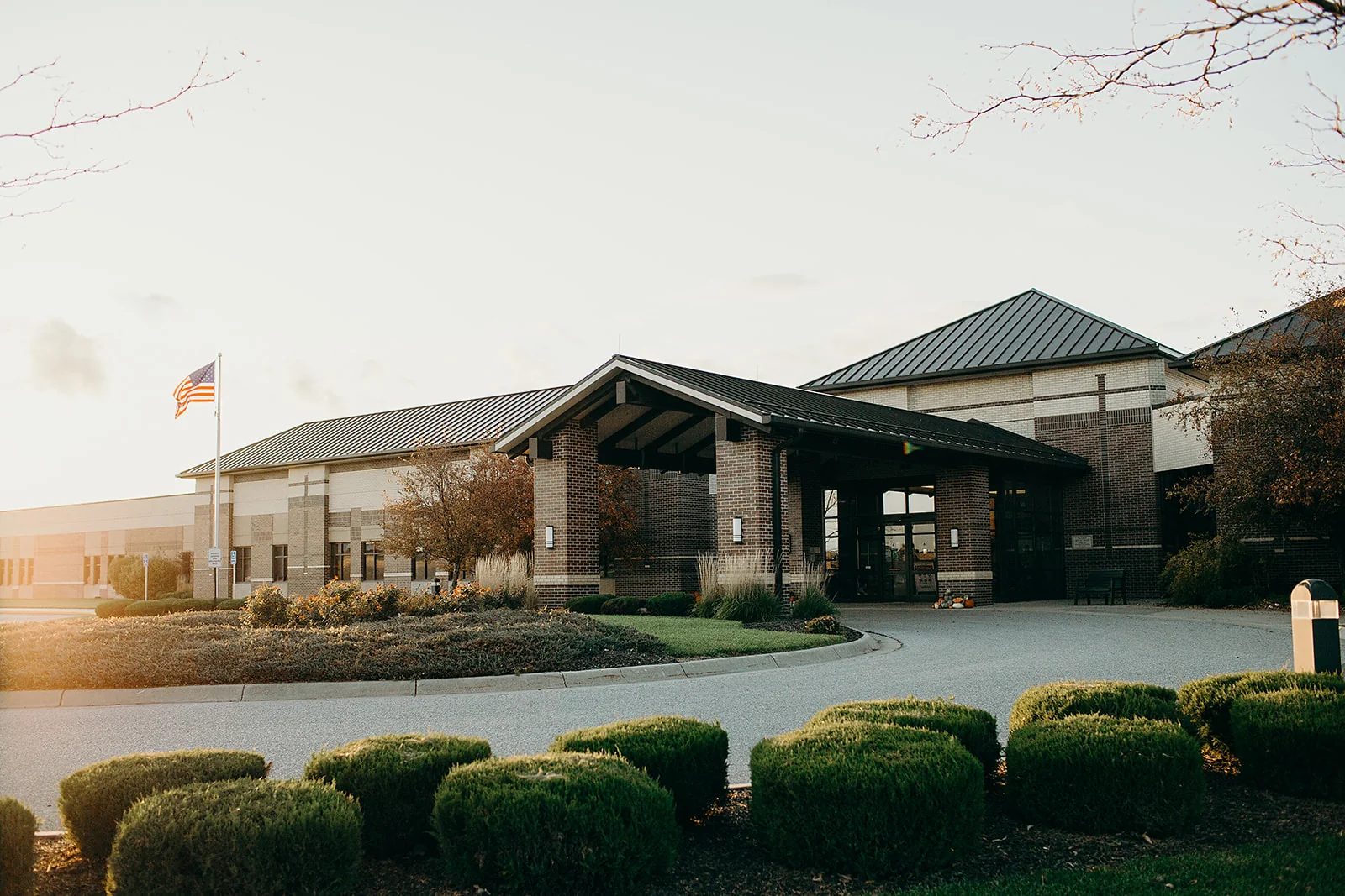 SAUNDERS MEDICAL CENTER