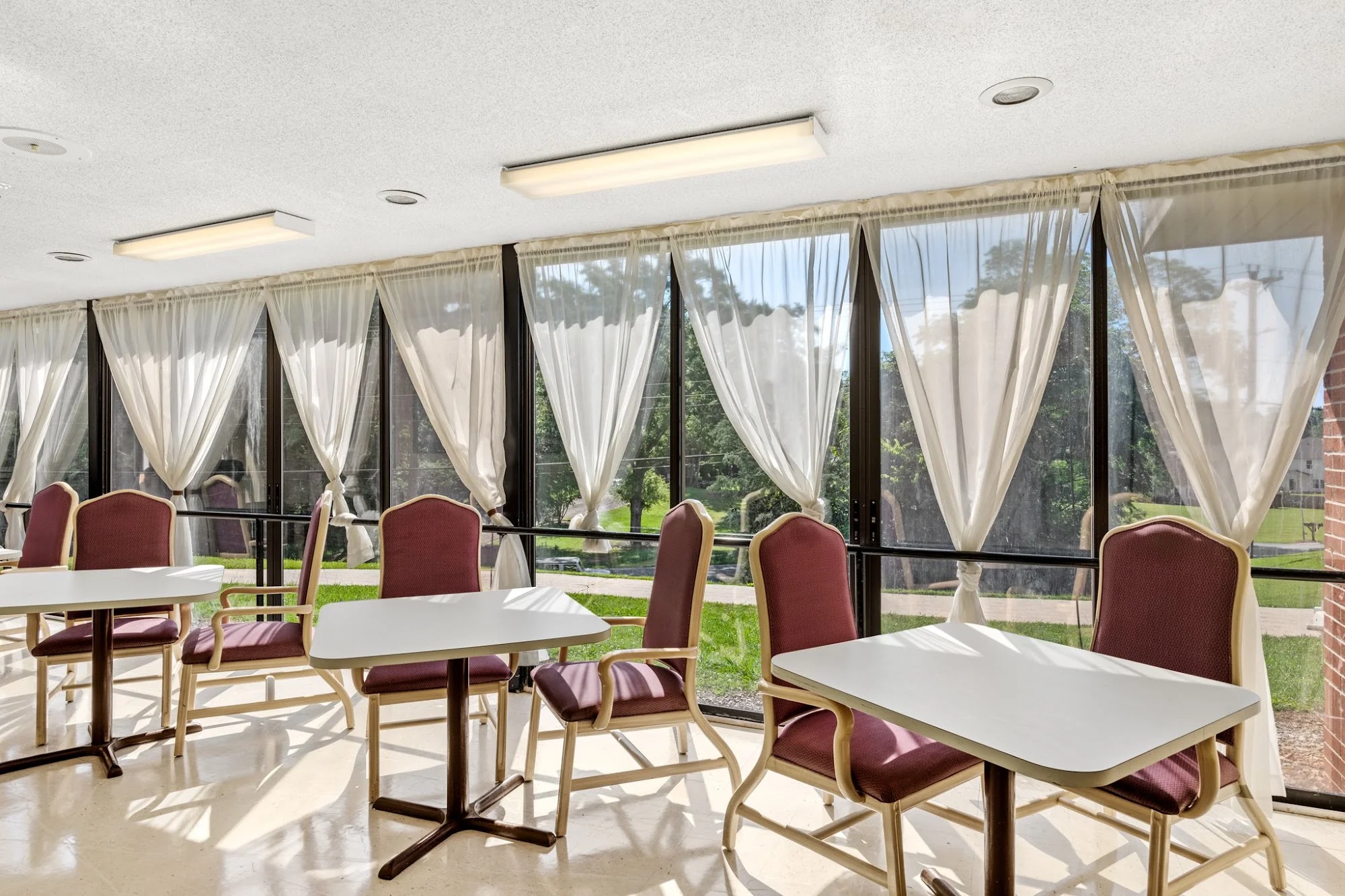 SENECA HEALTH & REHABILITATION CENTER