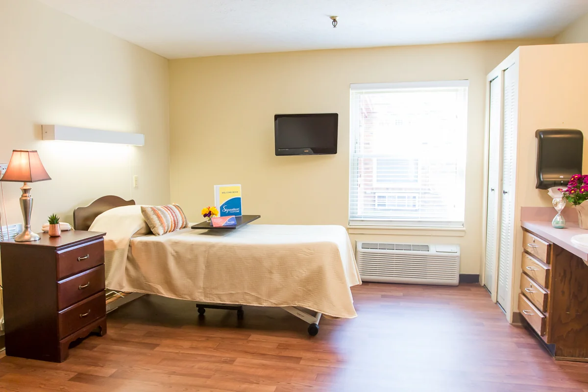 SIGNATURE HEALTHCARE AT ROCKFORD REHAB & WELLNESS CENTER