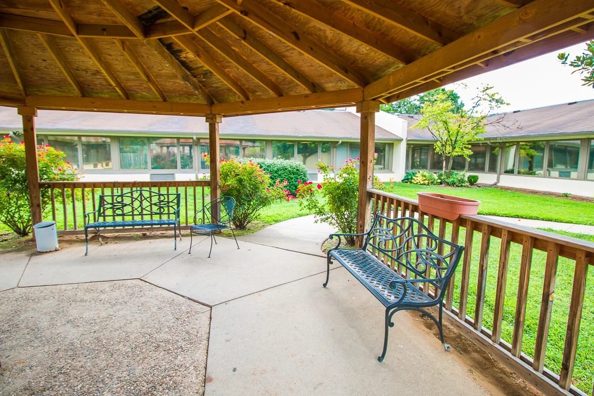 SIGNATURE HEALTHCARE AT SUMMERFIELD REHAB & WELLNESS CENTER