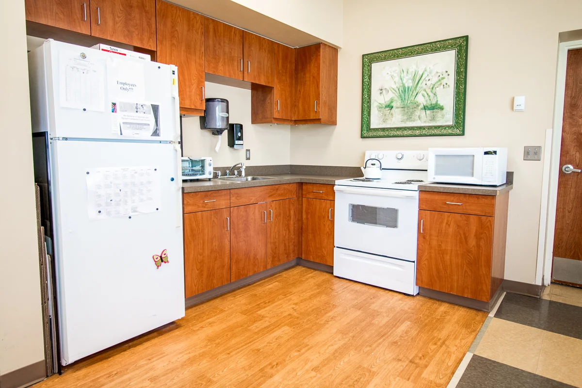SIGNATURE HEALTHCARE AT SUMMIT MANOR REHAB & WELLNESS CENTER