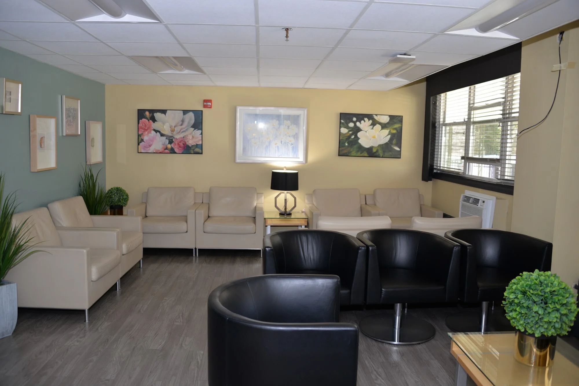 SILVER LAKE SPECIALIZED REHAB AND CARE CENTER