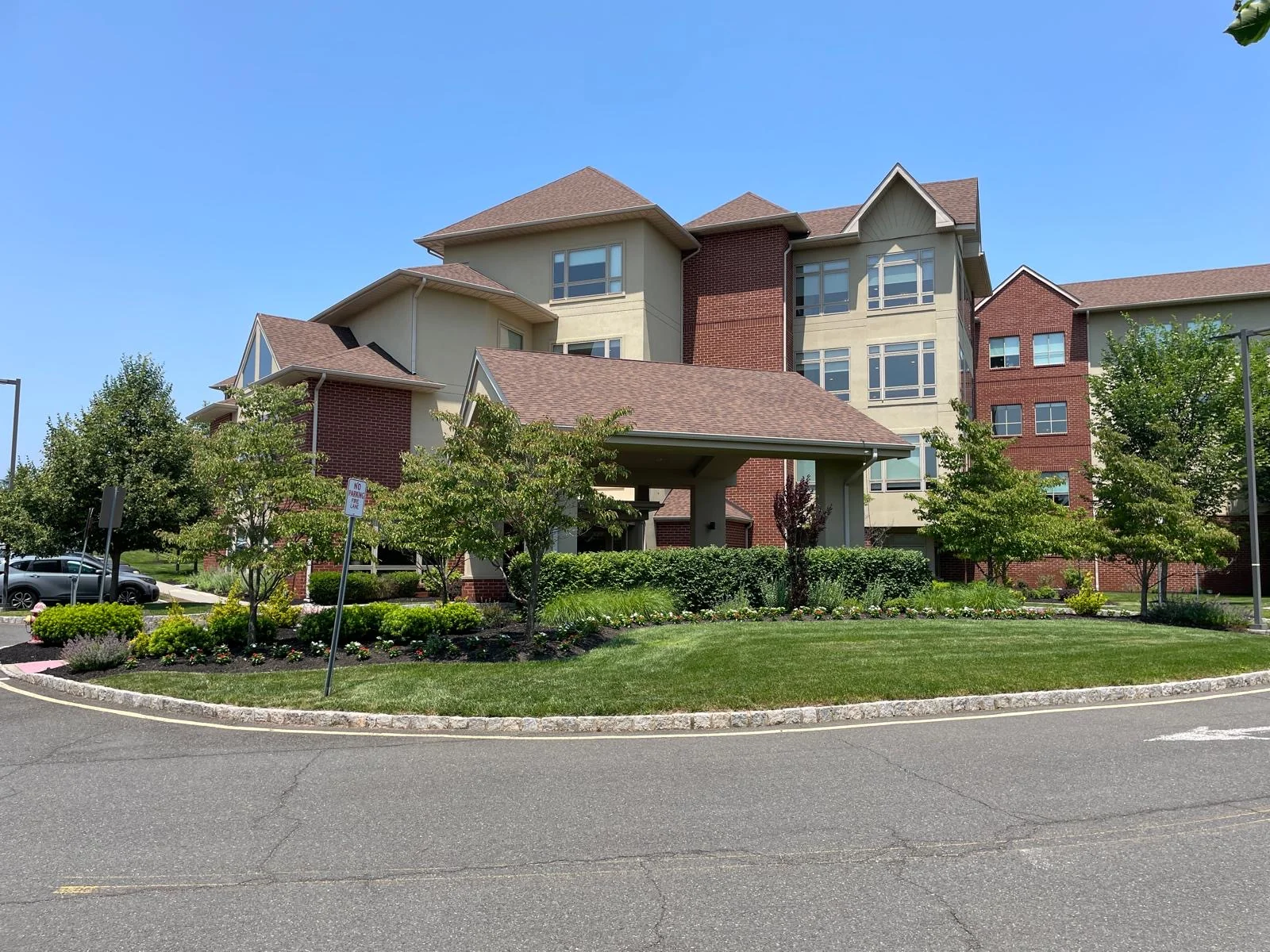 SOMERSET WOODS REHABILITATION & NURSING CENTER
