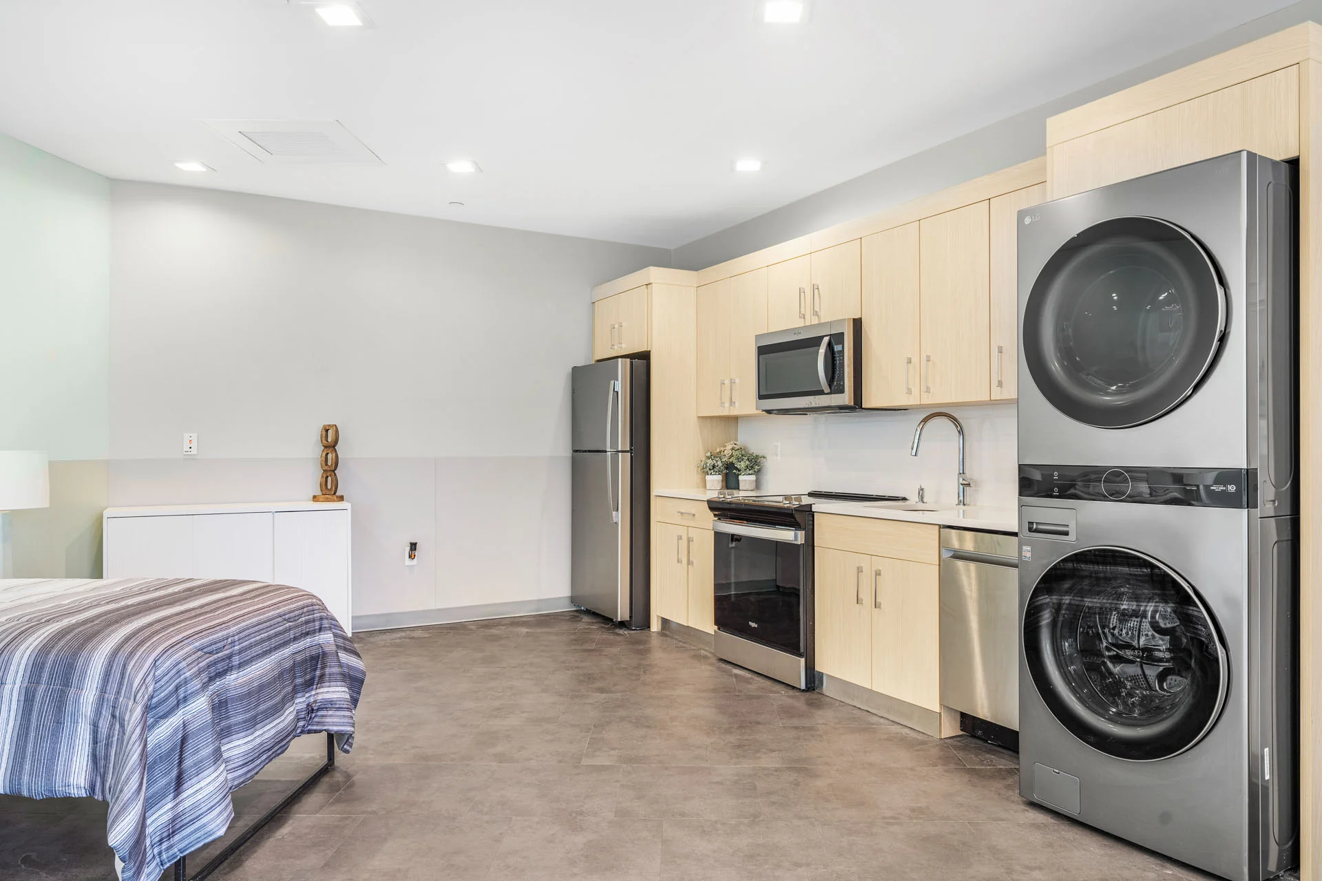 SPRINGFIELD REHABILITATION AND HEALTHCARE  CENTER