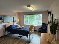 THE CRESTON HEALTH & REHABILITATION