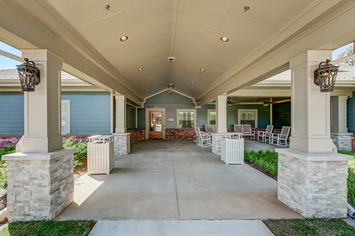 THE GREEN HOUSE COTTAGES OF POPLAR GROVE