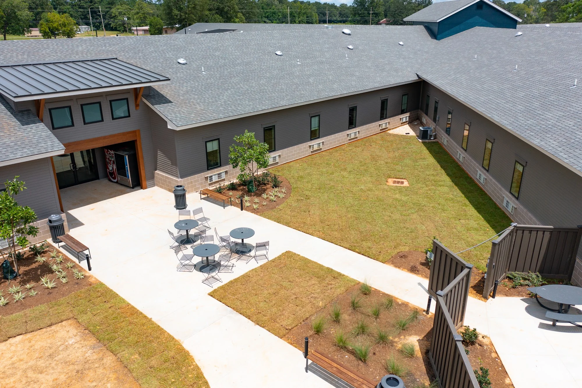 THE LODGE AT TANGI PINES