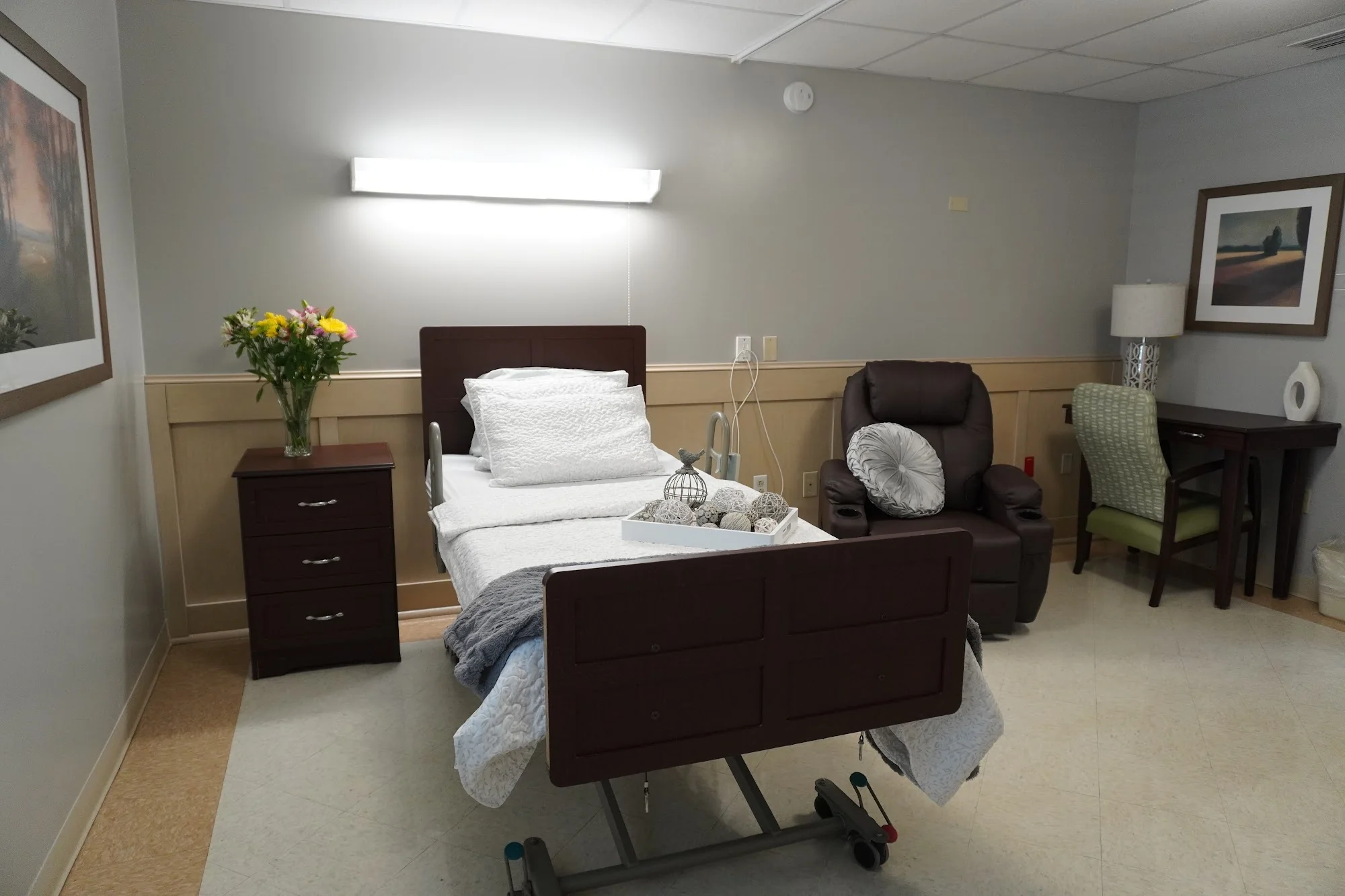 THE LODGE HEALTHCARE AND REHABILITATION CENTER