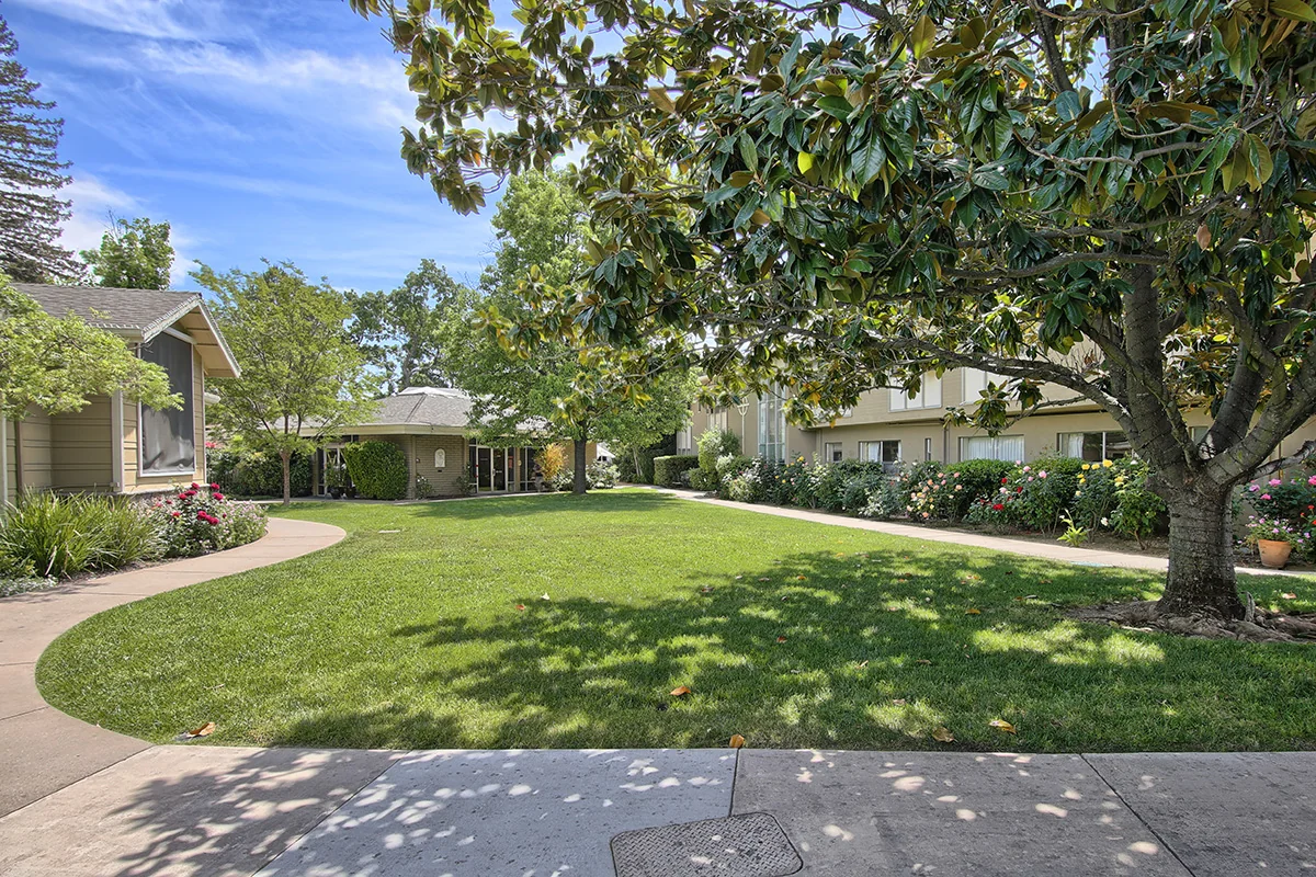 THE VILLAS AT SARATOGA SKILLED NSG & ASSISTED LVG