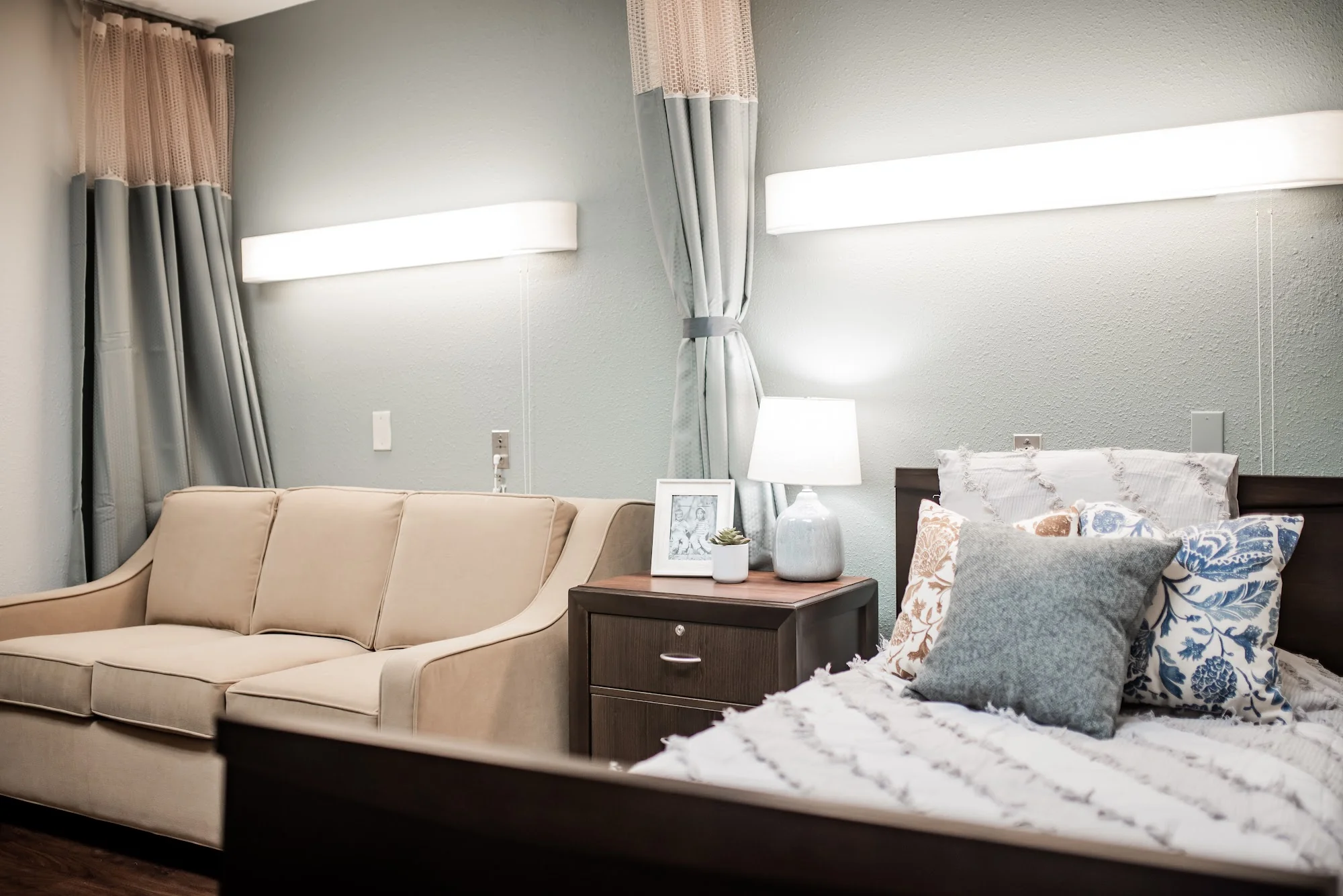 THE WOODLANDS NURSING AND REHABILITATION CENTER