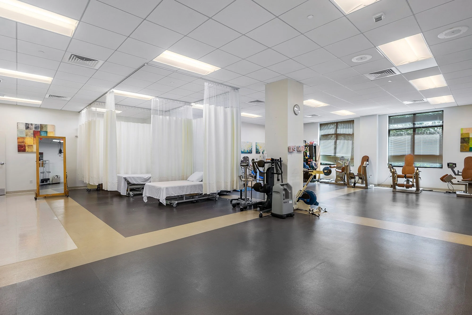 UNIVERSITY HEALTH AND REHABILITATION CENTER