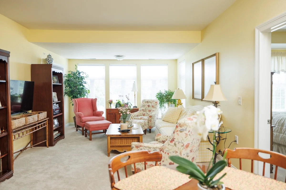 UNIVERSITY PLACE HEALTH CENTER AND ASSISTED LIVING