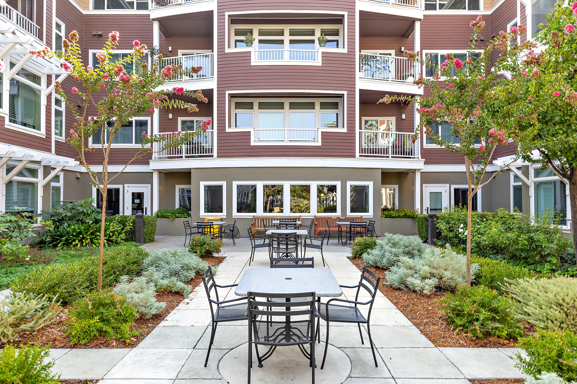 UNIVERSITY RETIREMENT COMMUNITY AT DAVIS