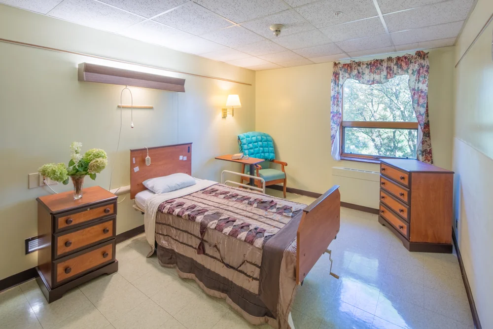 UTICA REHABILITATION & NURSING CENTER