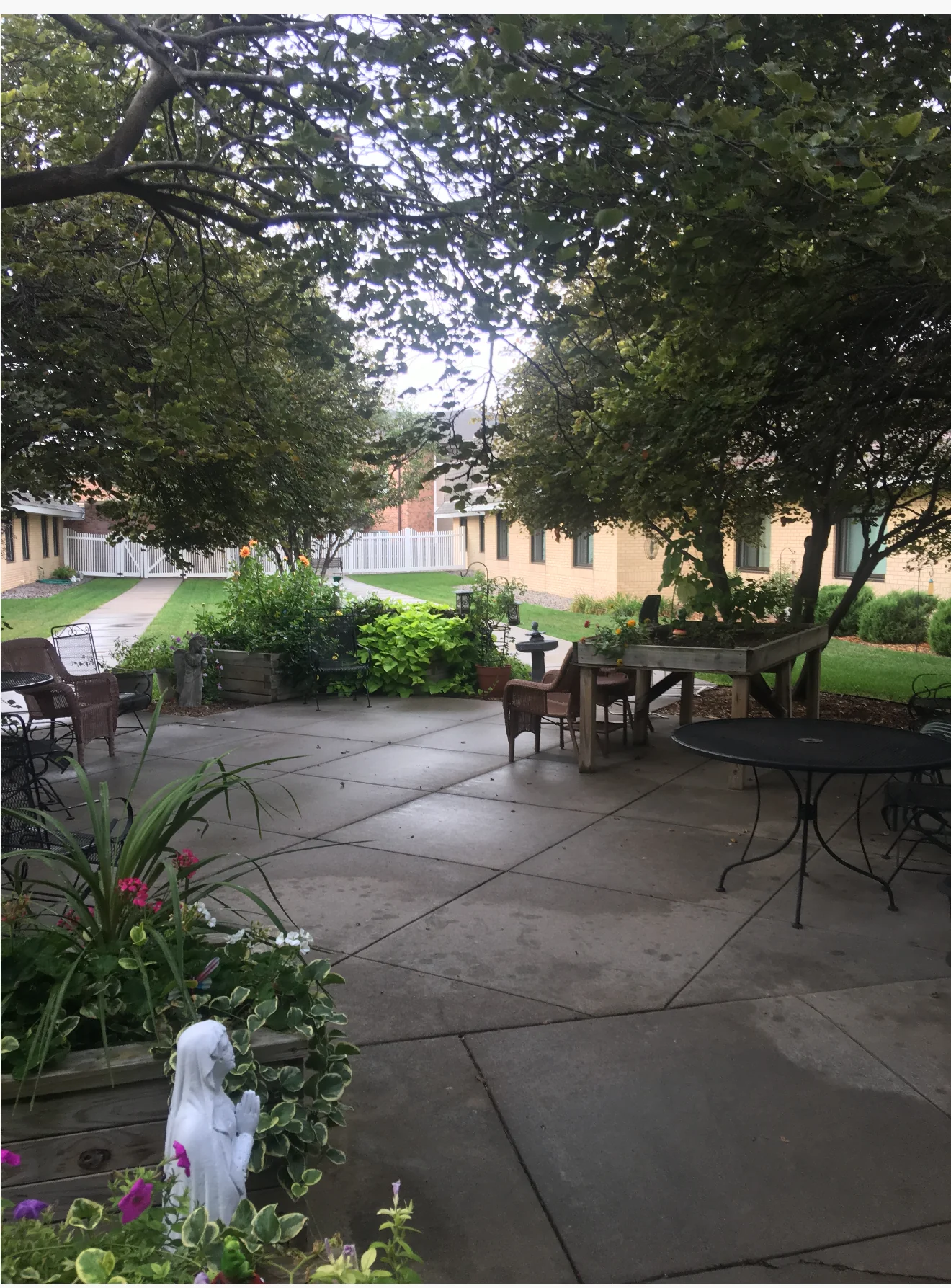 VIA CHRISTI VILLAGE HAYS KS LLC