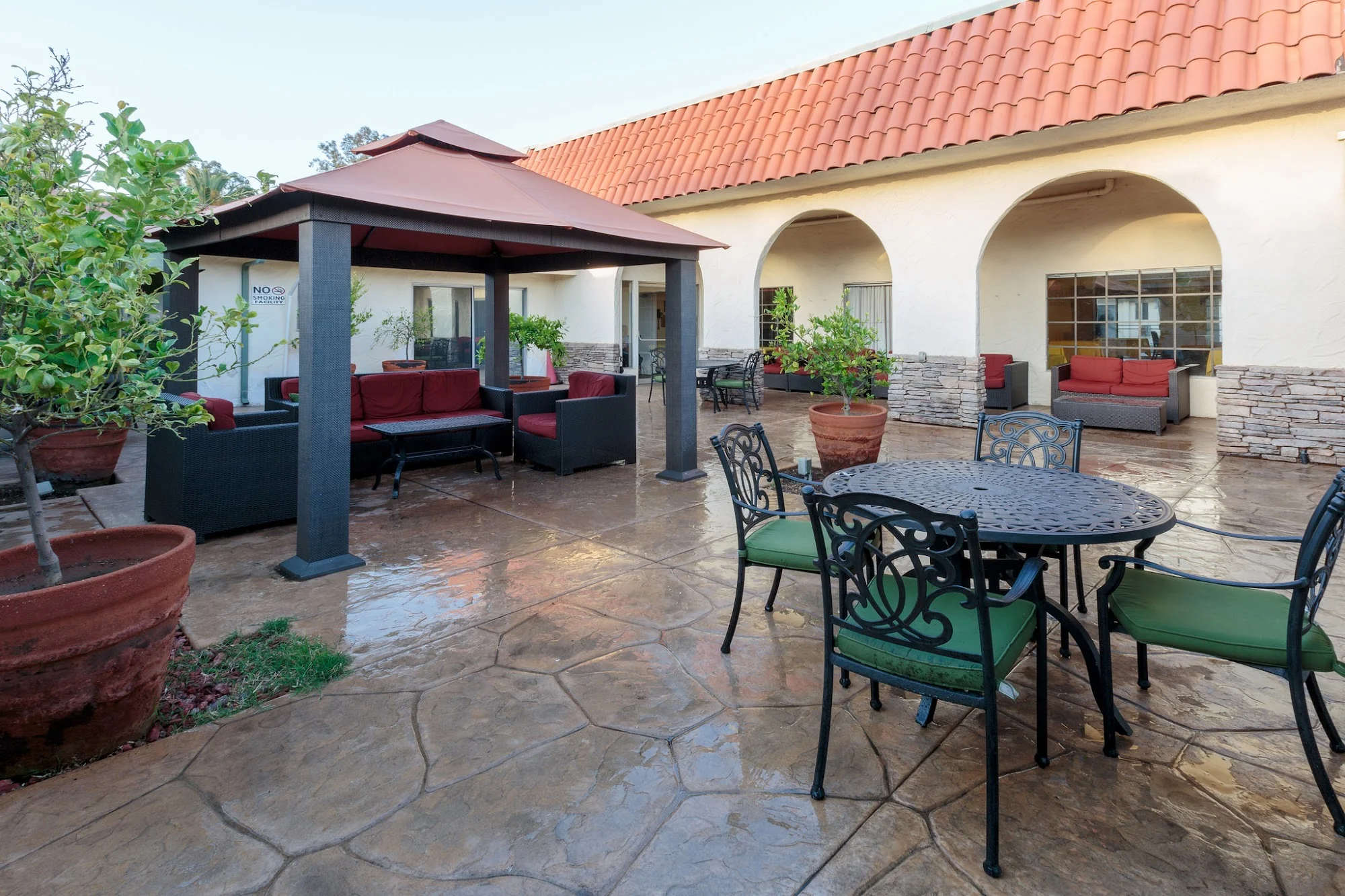 VILLA LAS PALMAS HEALTHCARE CENTER