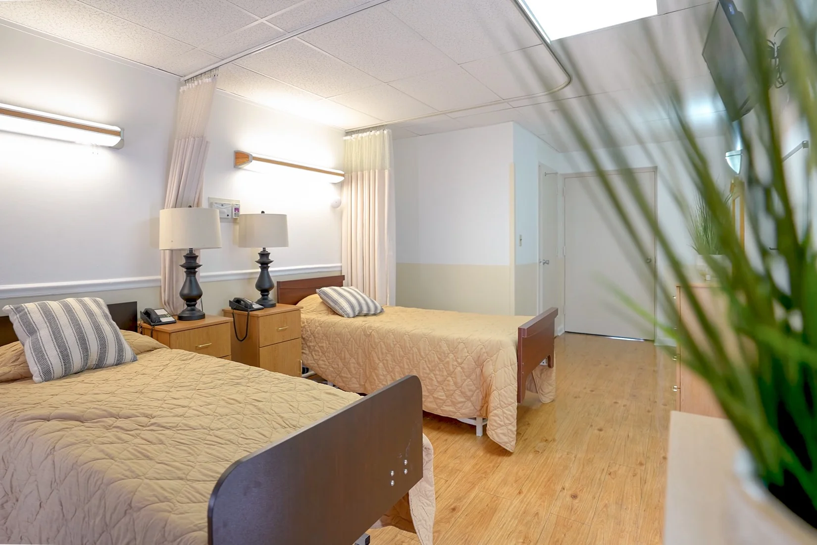 VILLAGE CREST CENTER FOR HEALTH & REHABILITATION