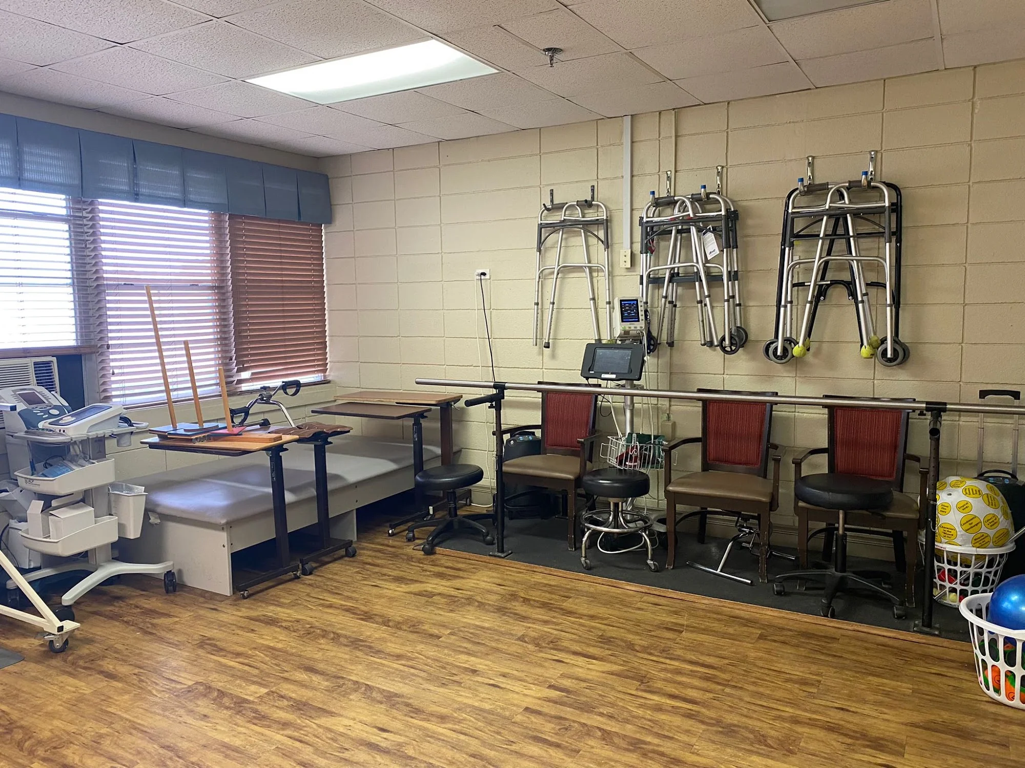 VIVIAN HEALTHCARE CENTER