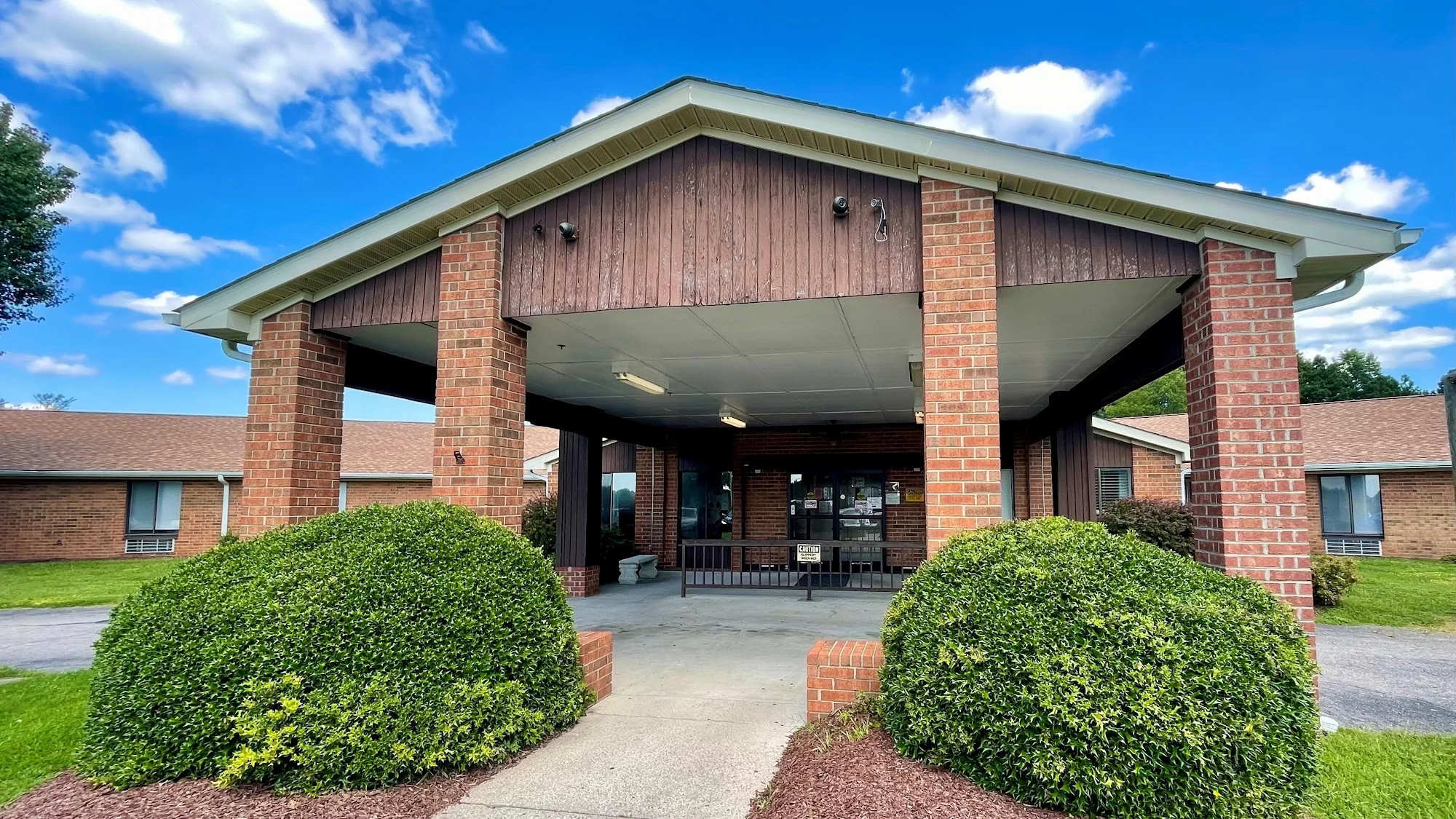 WARREN HILLS NURSING CENTER