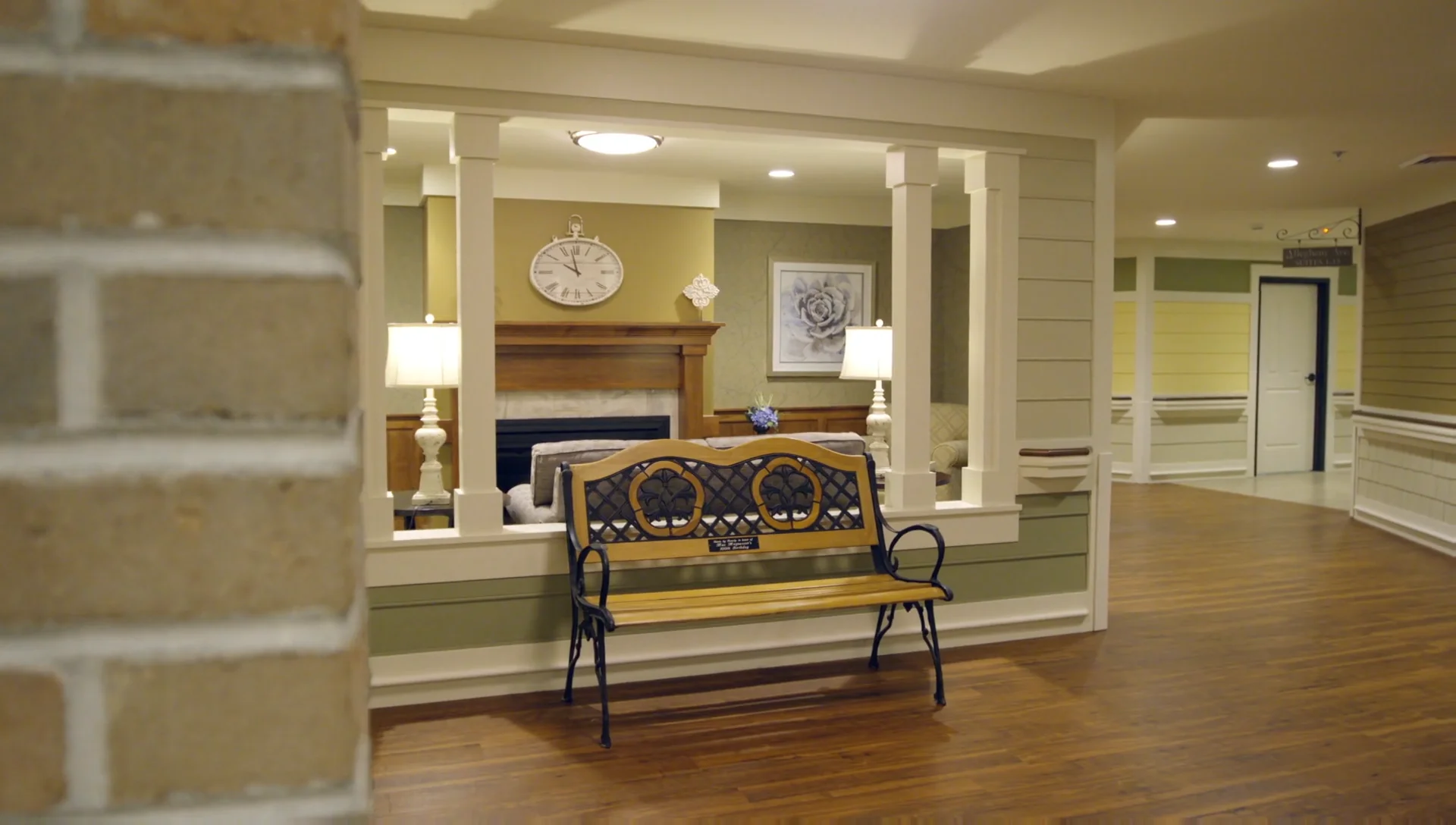 WARREN MANOR