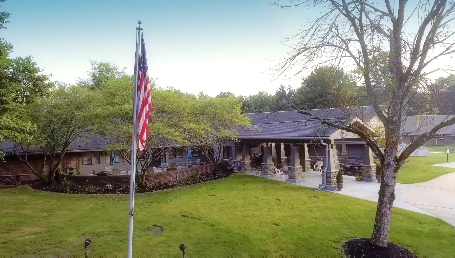 WARREN MANOR