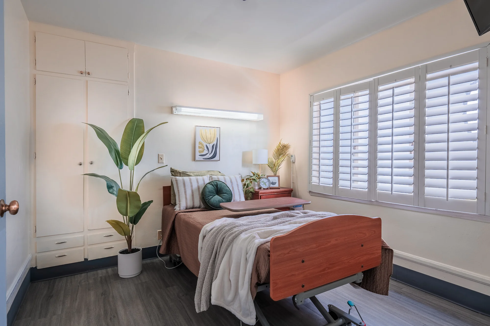 WEST PICO TERRACE HEALTHCARE & WELLNESS CENTRE LP