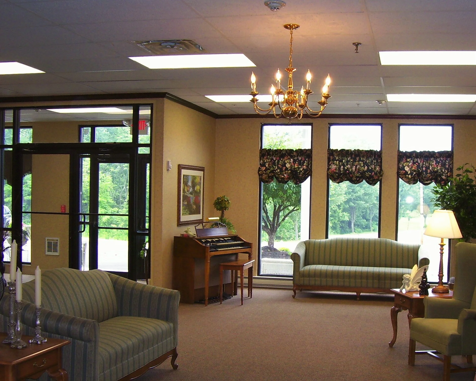 WILLOWS AT WILLARD THE