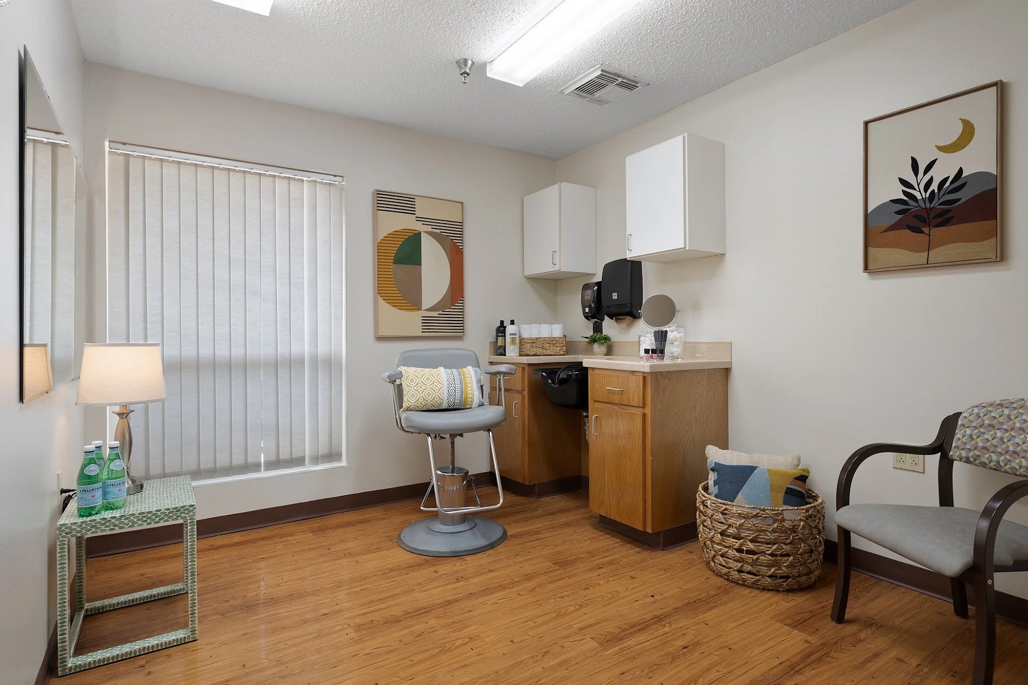 WINDSOR LAS PALMAS NURSING AND REHABILITATION CENT