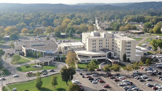 LICKING MEMORIAL HOSPITAL - Photo 2