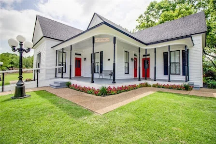VINEYARD HOME HEALTH LLC. - Photo 2